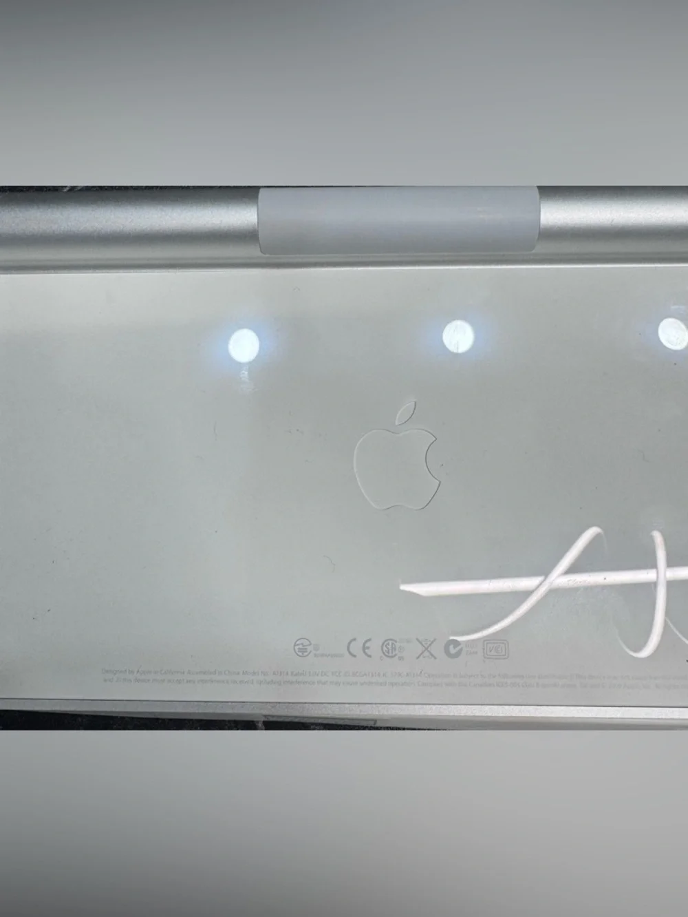 Apple Wireless Keyboard 1st Gen Aluminum Silver White Open Box Bluetooth Slim